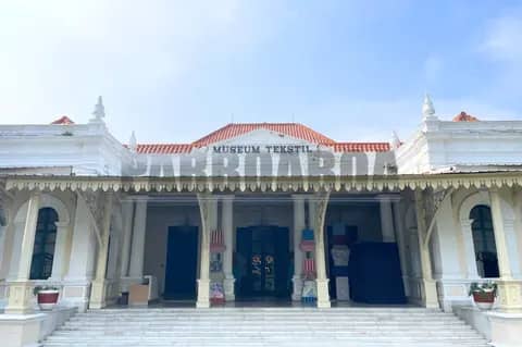Dari Rumah Kolonial ke Ruang Budaya: Jejak Panjang Museum Tekstil Jakarta