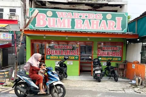 Dari Dapur Rakyat ke Ruang Nongkrong, Wajah Baru Warteg di Jakarta