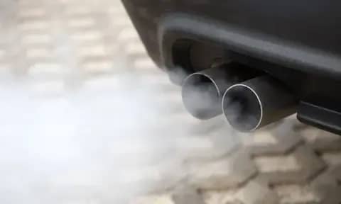 Deteksi Dini Kerusakan Mobil dengan Mengenali Warna Asap Knalpot
