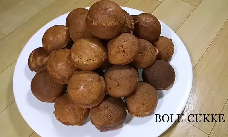 Resep Kue Bolu Cukke Khas Pinrang (Foto: Tangkapan layar Channel YouTube/@Risma Pricillia)