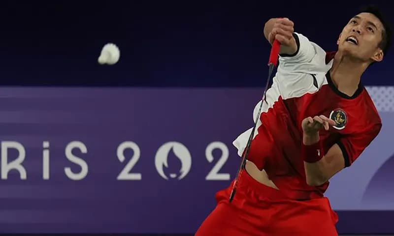 Jonatan Christie, tunggal putra Indonesia yang tersingkir di fase grup Olimpiade 2024. (Foto: Reuters/Hamad I Mohammed)