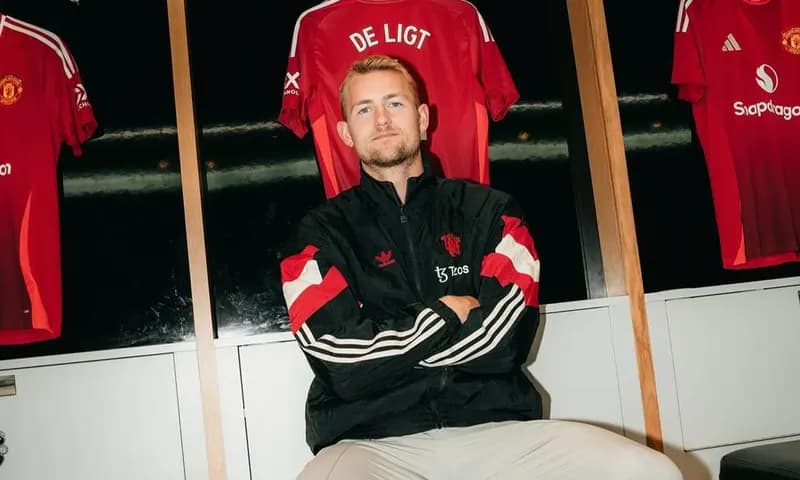 Bek baru Manchester United, Matthijs De Ligt, menyatakan keyakinannya terhadap kondisi tim saat ini dan optimistis bahwa Setan Merah berada di jalur yang benar menuju kesuksesan meskipun awal musim 2024/2025 ini tidak berjalan mulus. (Foto: Instagram/@man